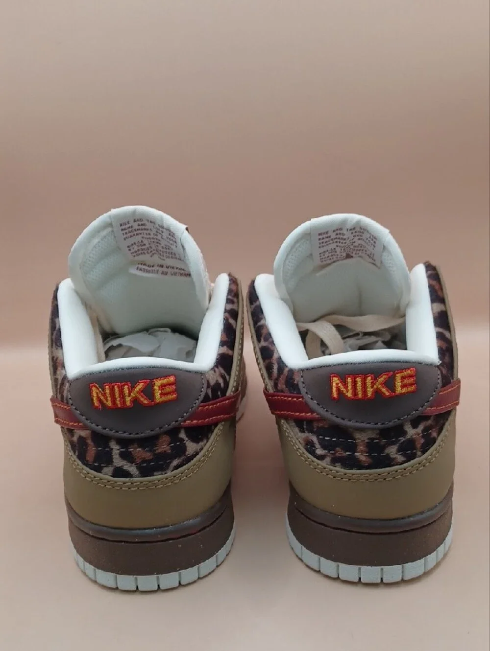 New Nike Womens Dunk Low Sneaker-Khaki Team Red Leopard Size 7.5 US